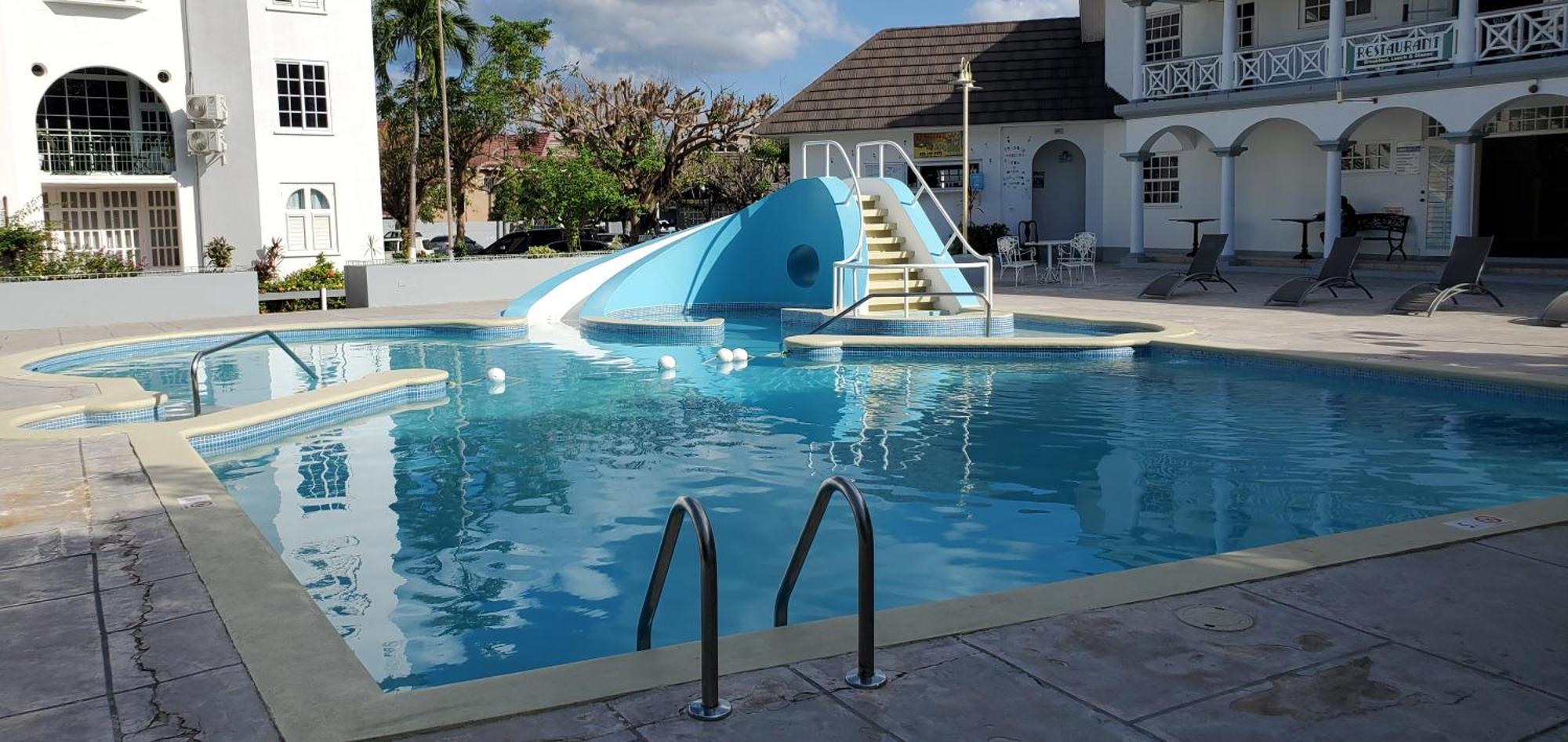 Sandcastles Resort, אוצ'ו ריוס מראה חיצוני תמונה